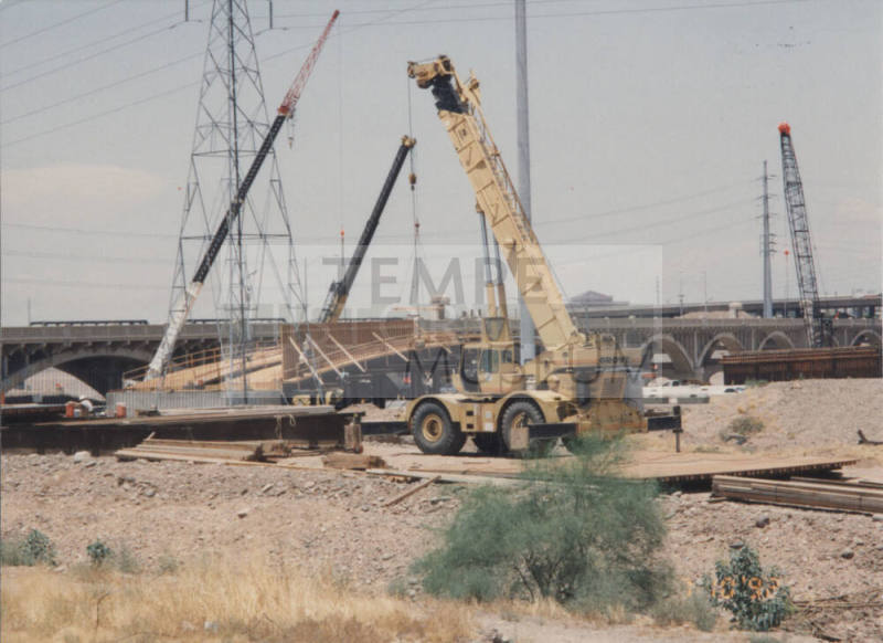 Setting Stem Wall Forms Girder 6 - Span 1