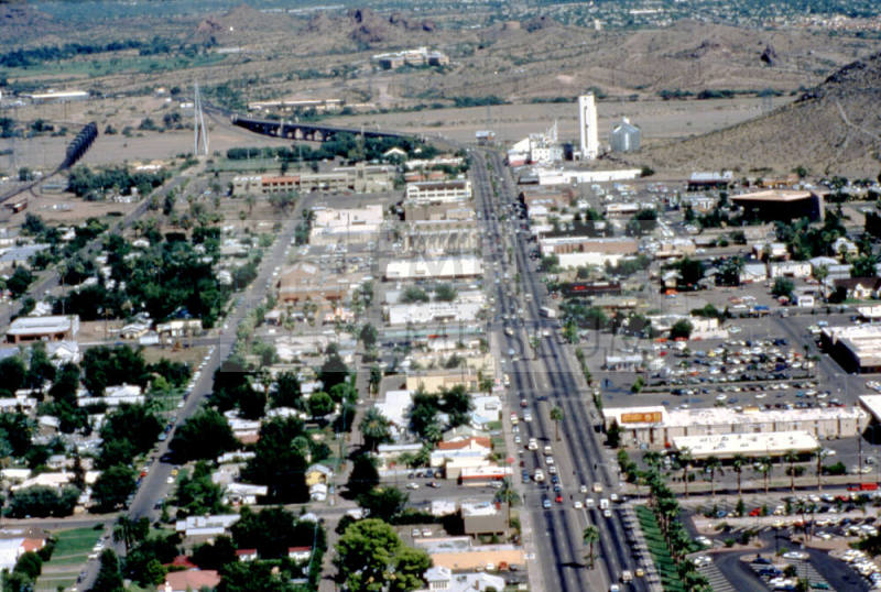 Mill Avenue Looking North