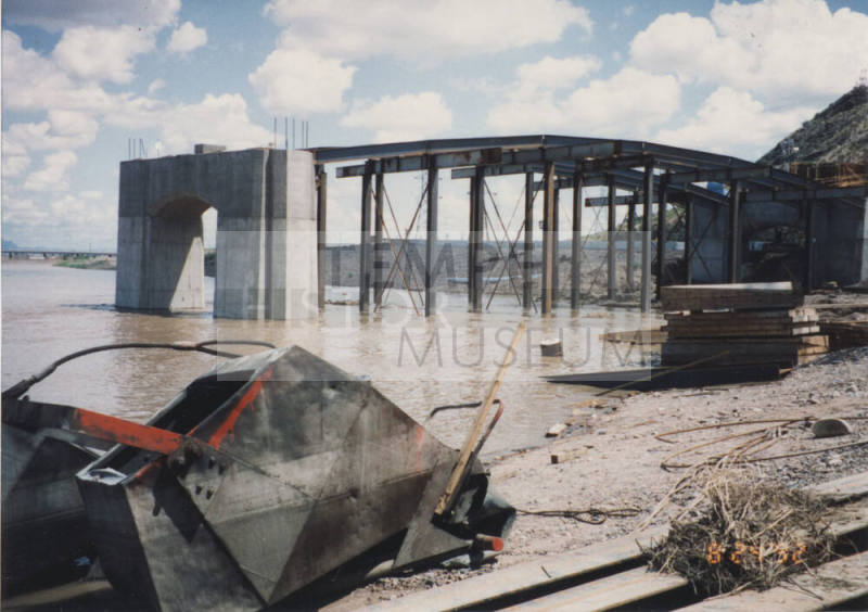 16,000 cfs - Span 3 Falsework