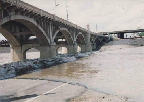16,000 cfs - Northbound Mill Avenue