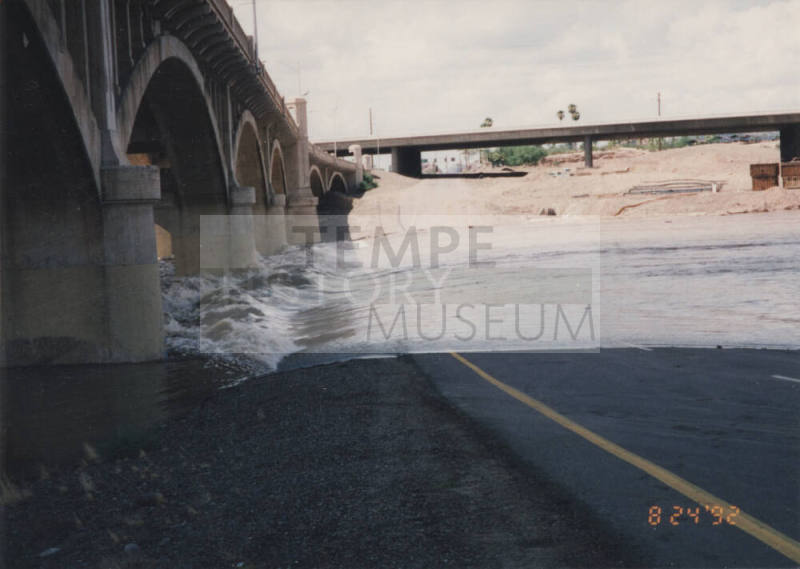 16,000 cfs - Northbound Mill Avenue