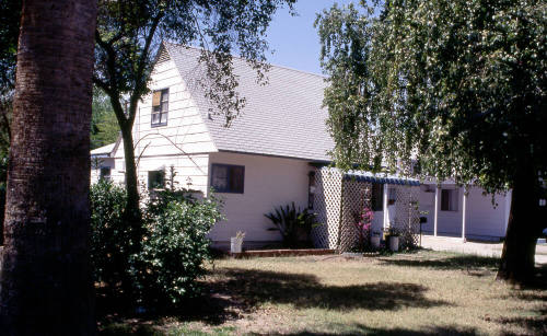 Residence, 1110 S. Farmer Ave.