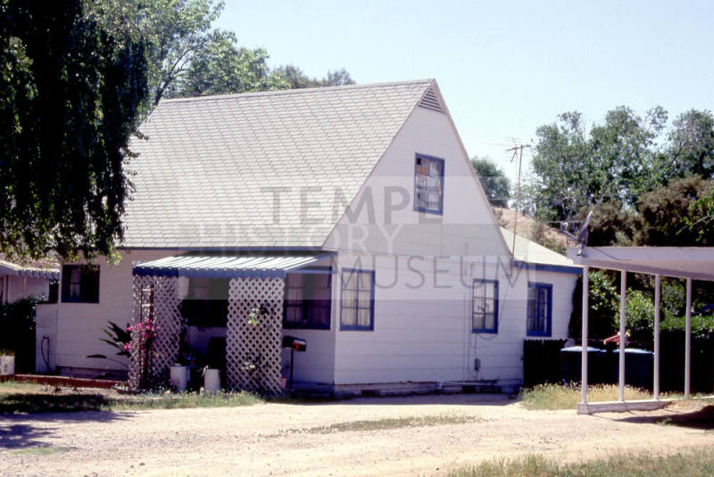 Residence, 1110 S. Farmer Ave.