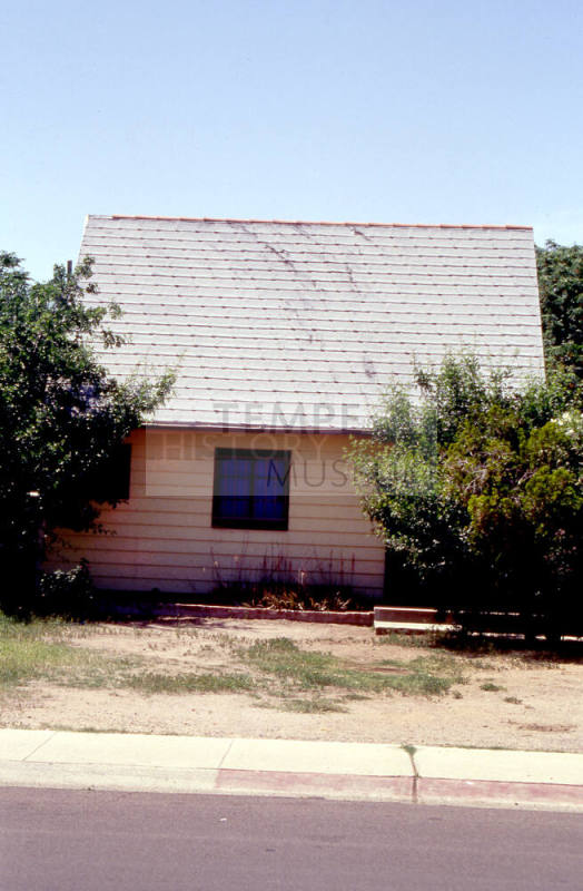 Residence in 1100 block of S. Farmer Ave.