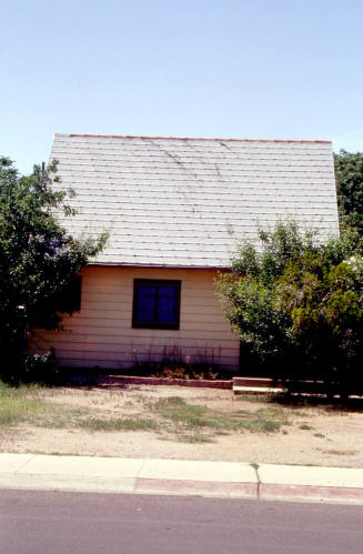 Residence in 1100 block of S. Farmer Ave.