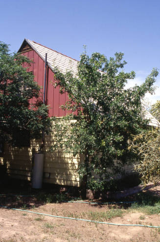 Residence in 1100 block of S. Farmer Ave.