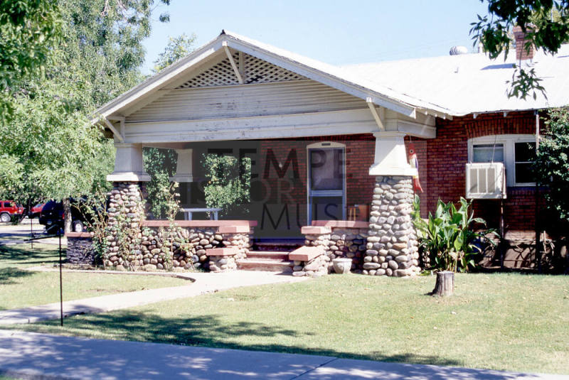 Residence, 903 S. Ash Ave.