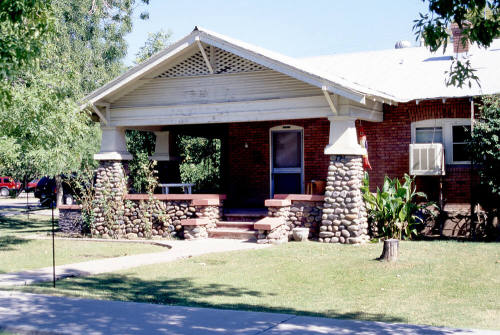 Residence, 903 S. Ash Ave.