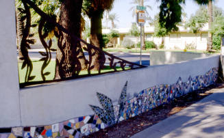 Date Palm Manor sign, W. Palmcroft Dr. and S. Mill Ave.