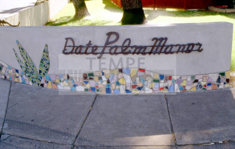 Date Palm Manor sign, W. Palmcroft Dr. and S. Mill Ave.