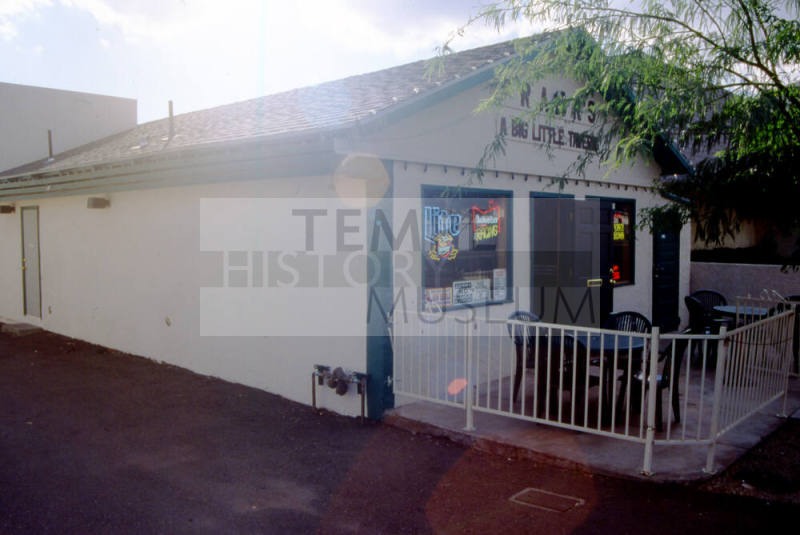 Frank's A Big Little Tavern, 941 E. Apache Blvd.