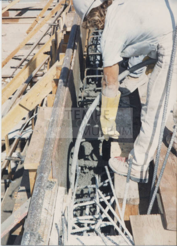 Girder Wall Pour Span 3