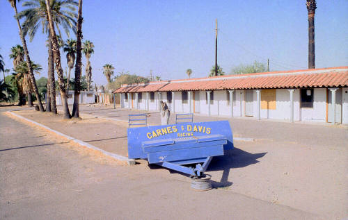Closed motel, E. Apache Blvd.