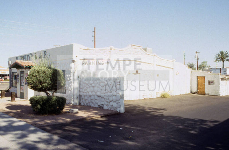 Murphy's Pub, 1810 E. Apache