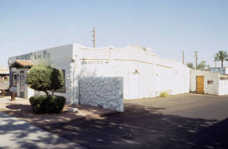 Murphy's Pub, 1810 E. Apache