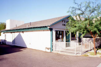 Frank's A big Little Tavern, 941 E. Apache