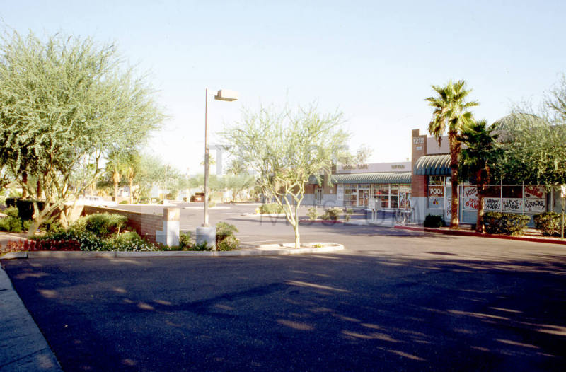 Sun Stop Plaza, 1212 E. Apache Blvd.