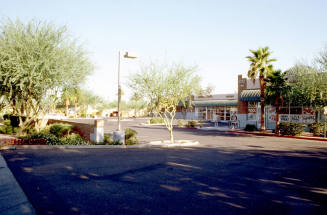 Sun Stop Plaza, 1212 E. Apache Blvd.