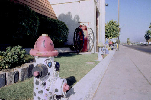 Firehouse, 1639 E Apache Blvd.
