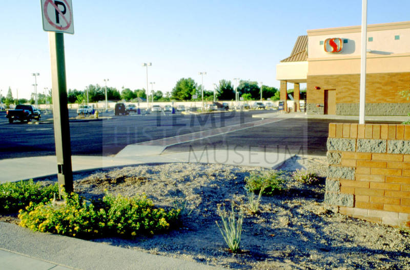 Safeway, 1515 E. Elliot Rd.