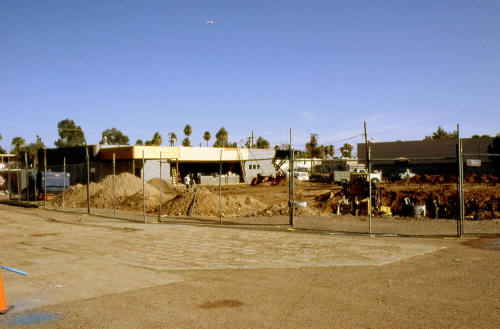 Texaco under construction, 922 E. Apache Blvd.