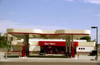 Texaco Star Mart, 922 E. Apache Blvd.