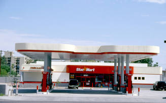 Texaco Star Mart, 922 E. Apache Blvd.