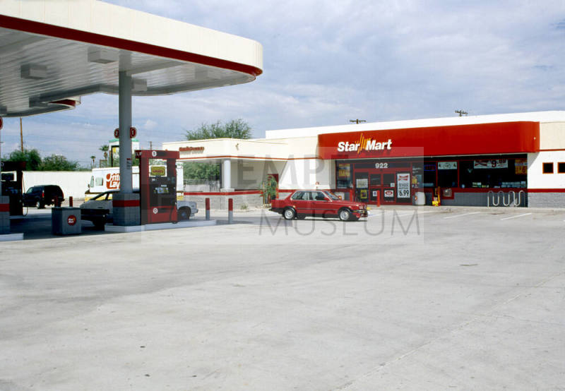 Texaco Star Mart, 922 E. Apache Blvd.