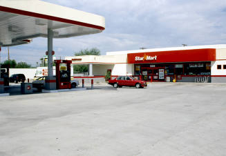 Texaco Star Mart, 922 E. Apache Blvd.
