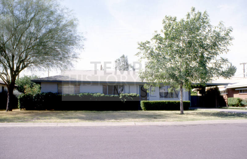 Residence, 733 E. Solana Dr.
