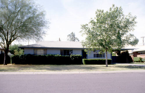 Residence, 733 E. Solana Dr.