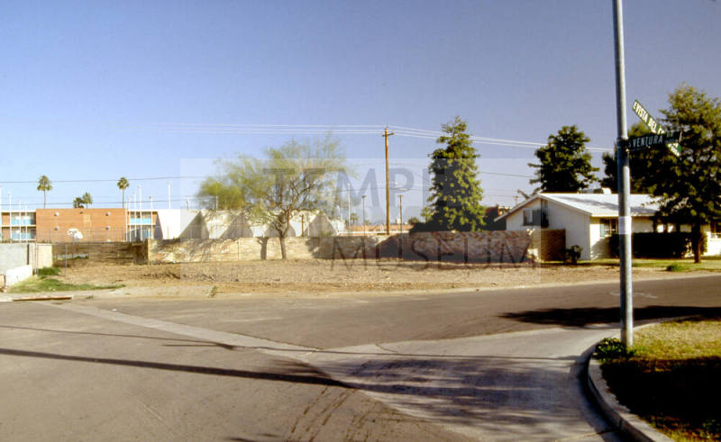 Fleming Lot, 502 E. Vista del Cerro