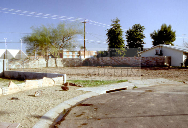 Fleming Lot, 502 E. Vista del Cerro