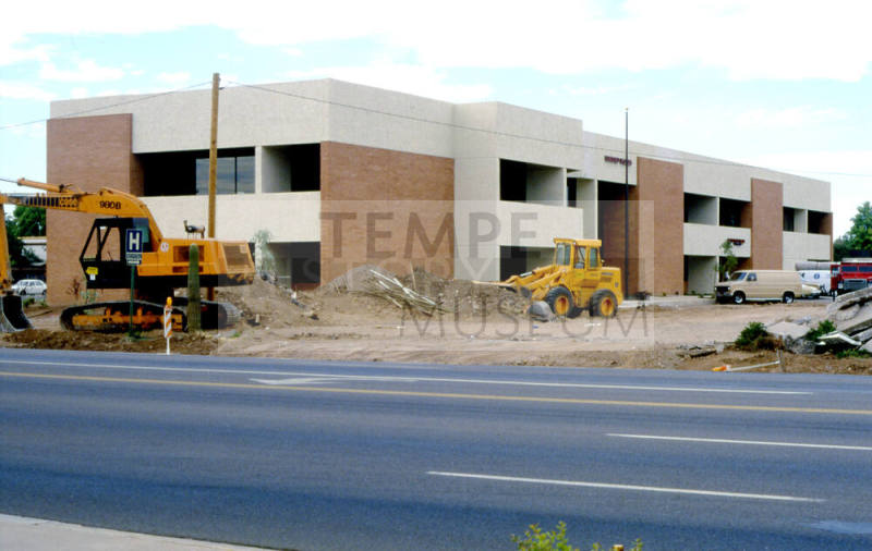 United Plaza, Broadway and Mill