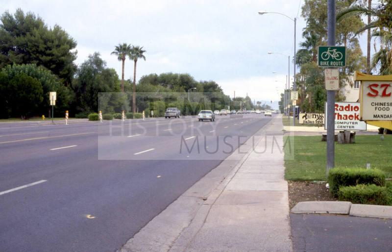 Broadway Rd. and Mill Ave., Looking East