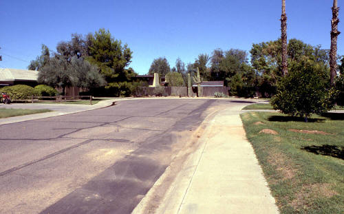 Ventura Cul-de-Sac, South of Broadway Rd.
