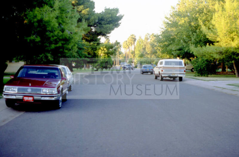 El Camino at Broadway Lane