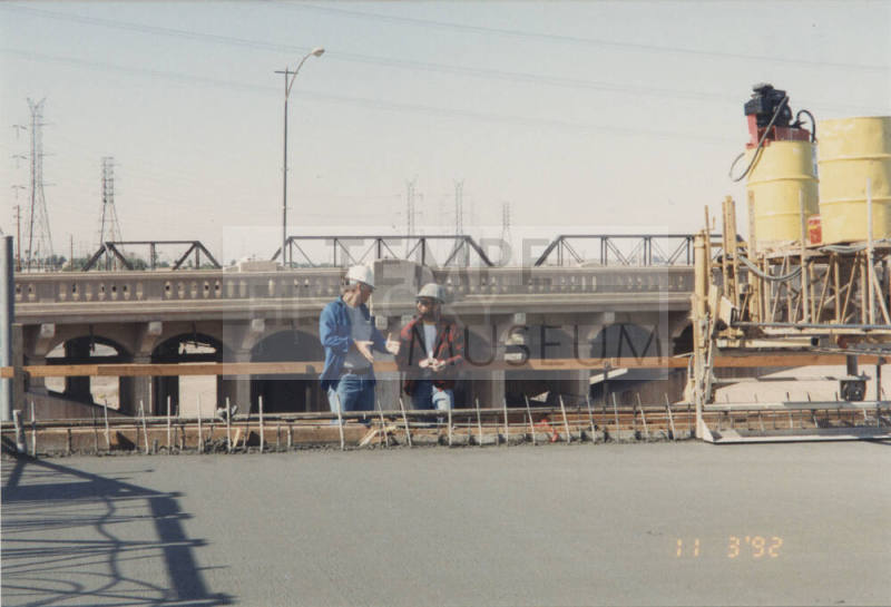 D.Lee-PBCS Insp. (Lt) Discussing Deck Pour