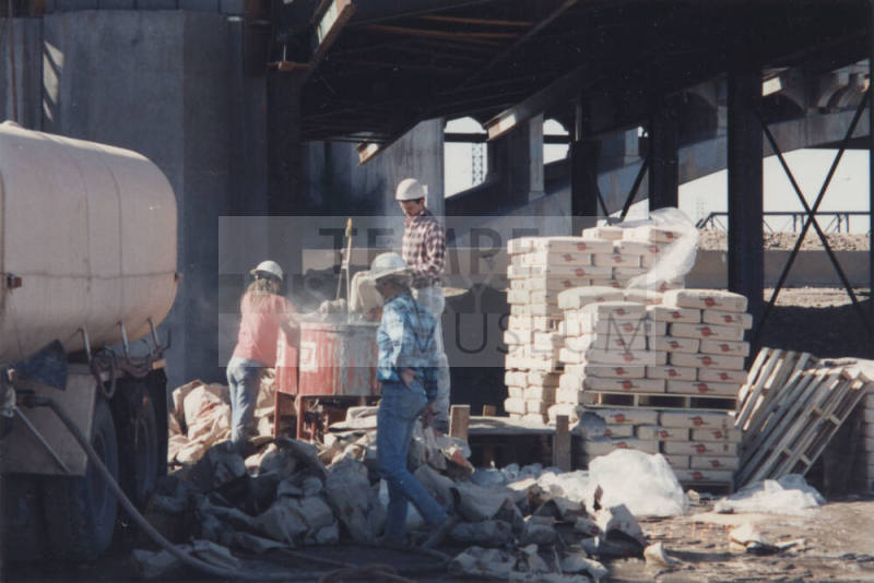 Grouting P.T. Ducts Frame 1