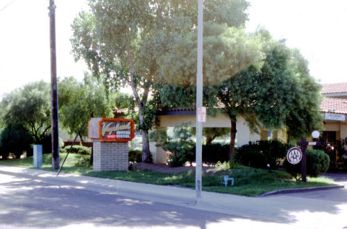 Vagabond Motel, 1221 E. Apache Blvd.