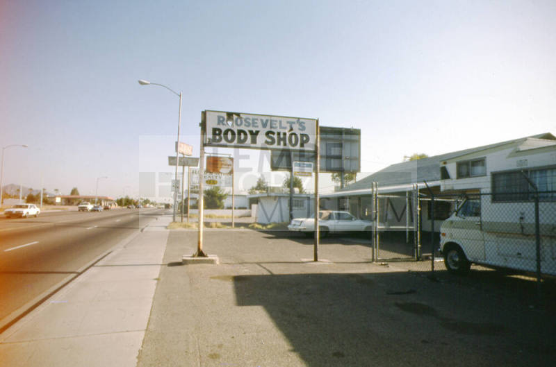 Roosevelt's Body Shop- 1115 W University Dr