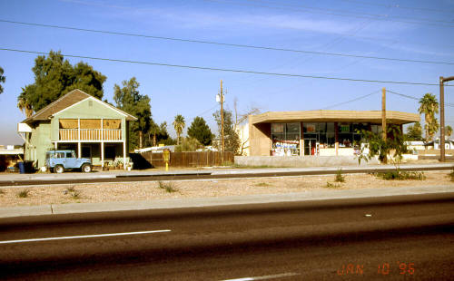 2306-2308 E. University Dr.
