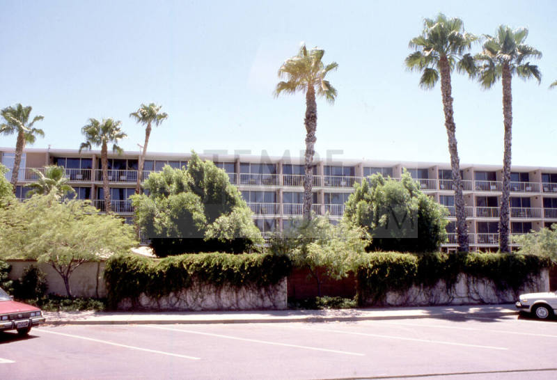 Holiday Inn before remodel, Apache and Rural