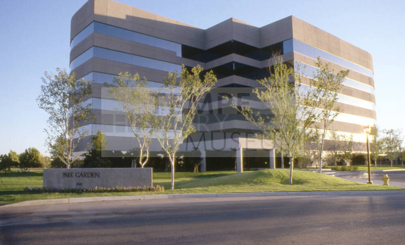 Park Garden, 1620 W. Fountainhead Parkway