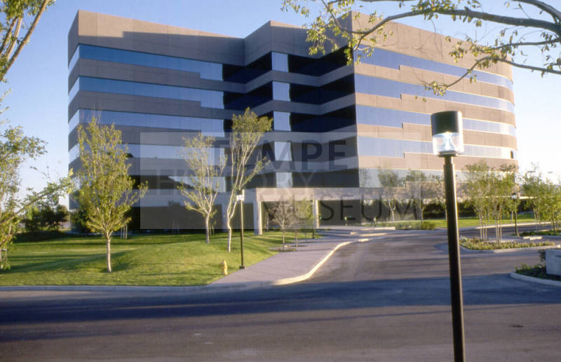 Park Garden, 1620 W. Fountainhead Parkway