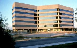 Park Garden, 1620 W. Fountainhead Parkway