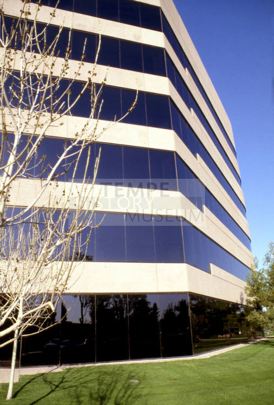 Park Garden, 1620 W. Fountainhead Parkway