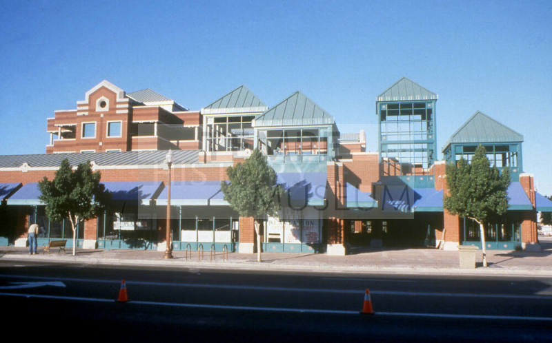 Centerpoint Construction, Mill Avenue and 6th Street