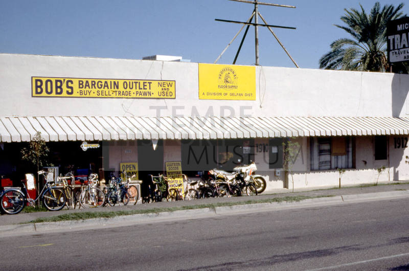 Bob's Bargain Outlet, 1910 E. Apache