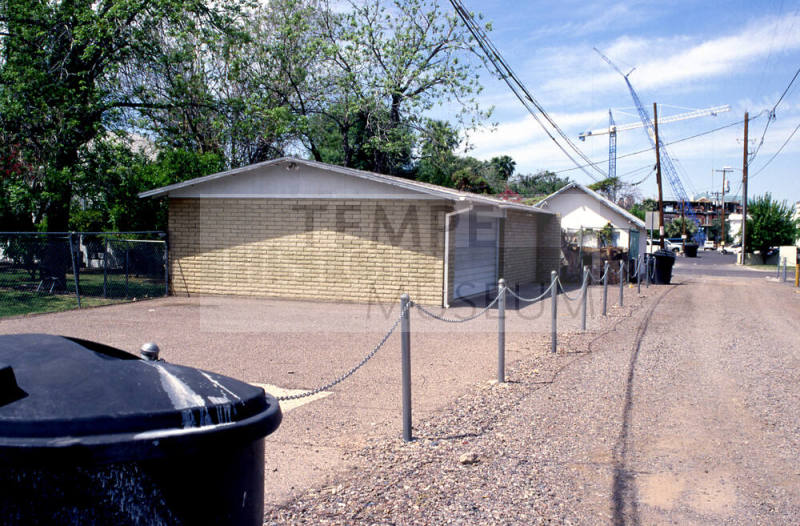 Forest Avenue Alley - Between 6th and 7th Streets